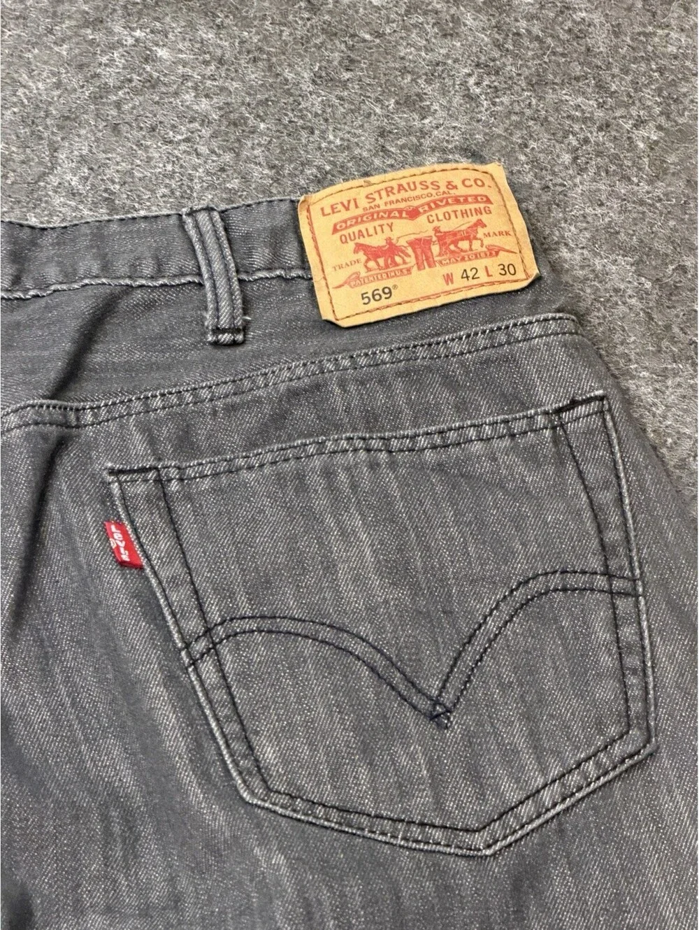Levi’s 569 Loose Straight Men’s Jeans Gray 42x27 Tag 42x30 Cotton